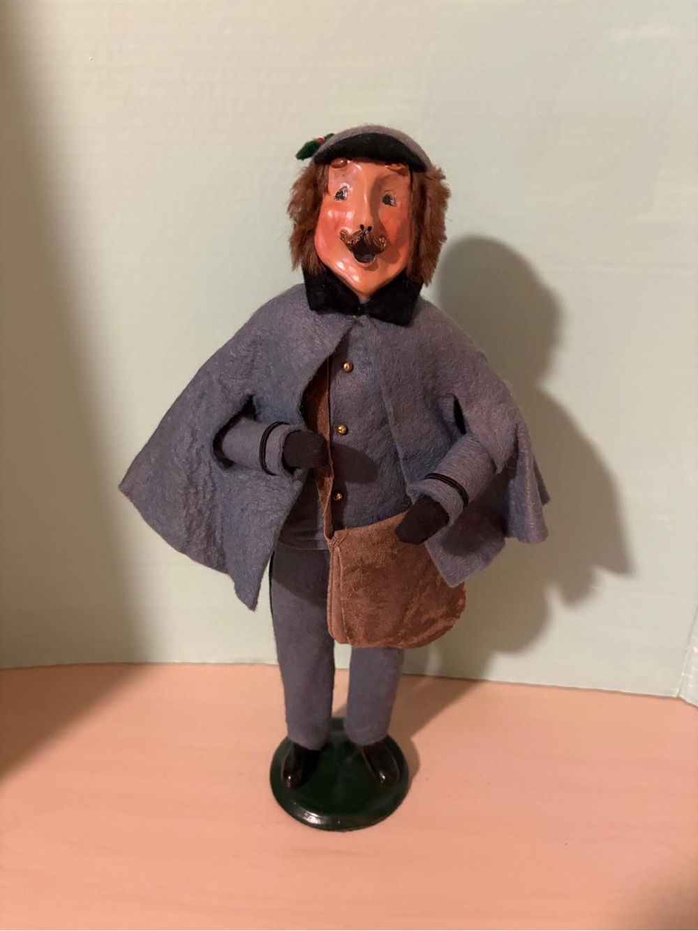 Byers’ Choice Caroler Mailman